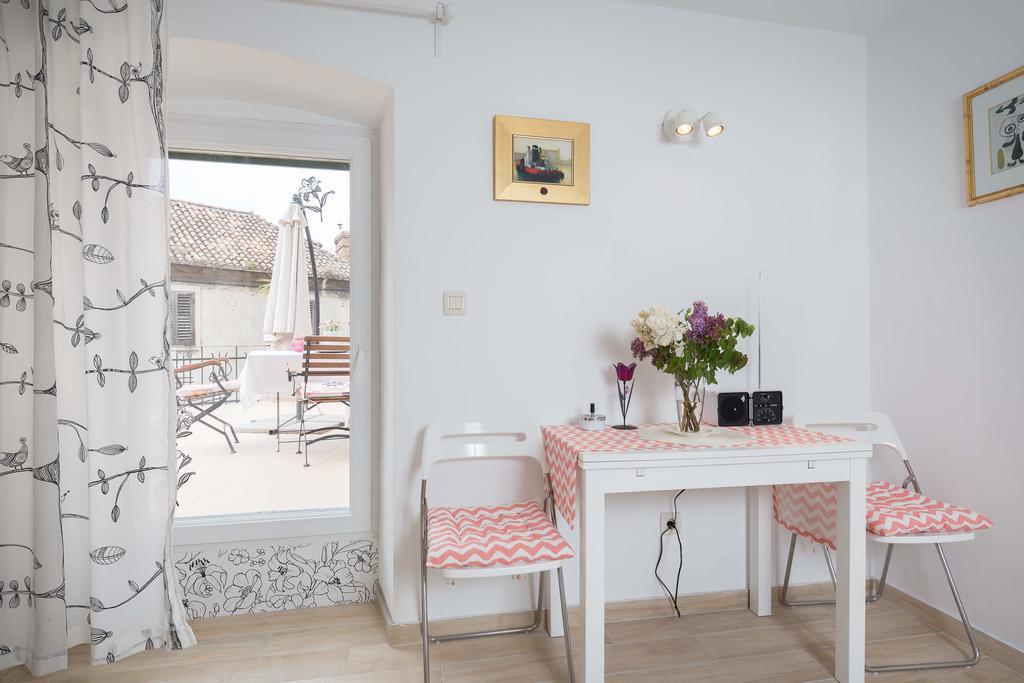 Phoenix Studio Apartment Spalato Esterno foto